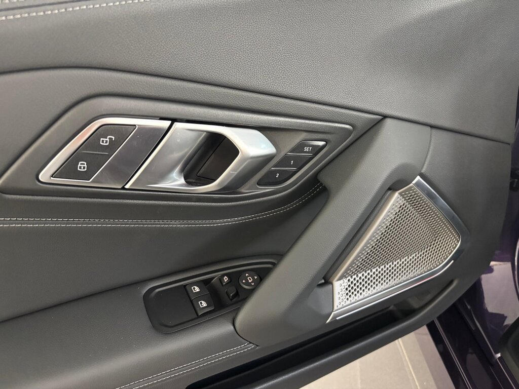 vehicle-2885255-13-2