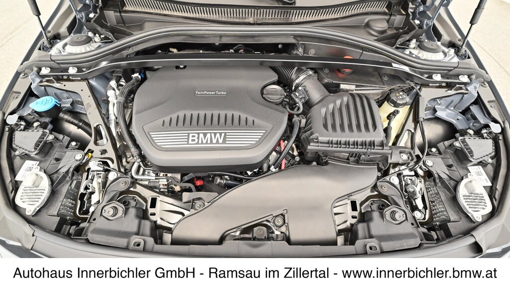 vehicle-2897957-14-2