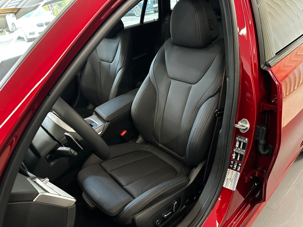 vehicle-2986561-11-2