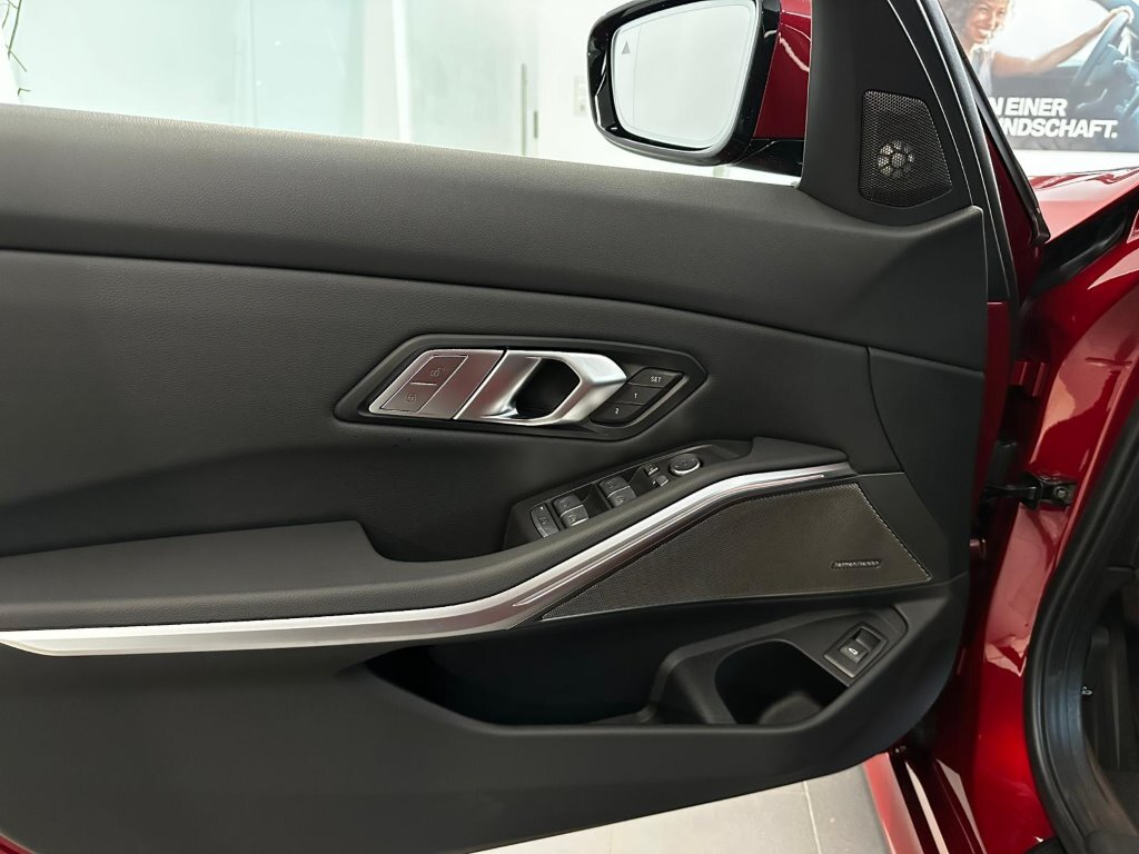 vehicle-2986561-12-2