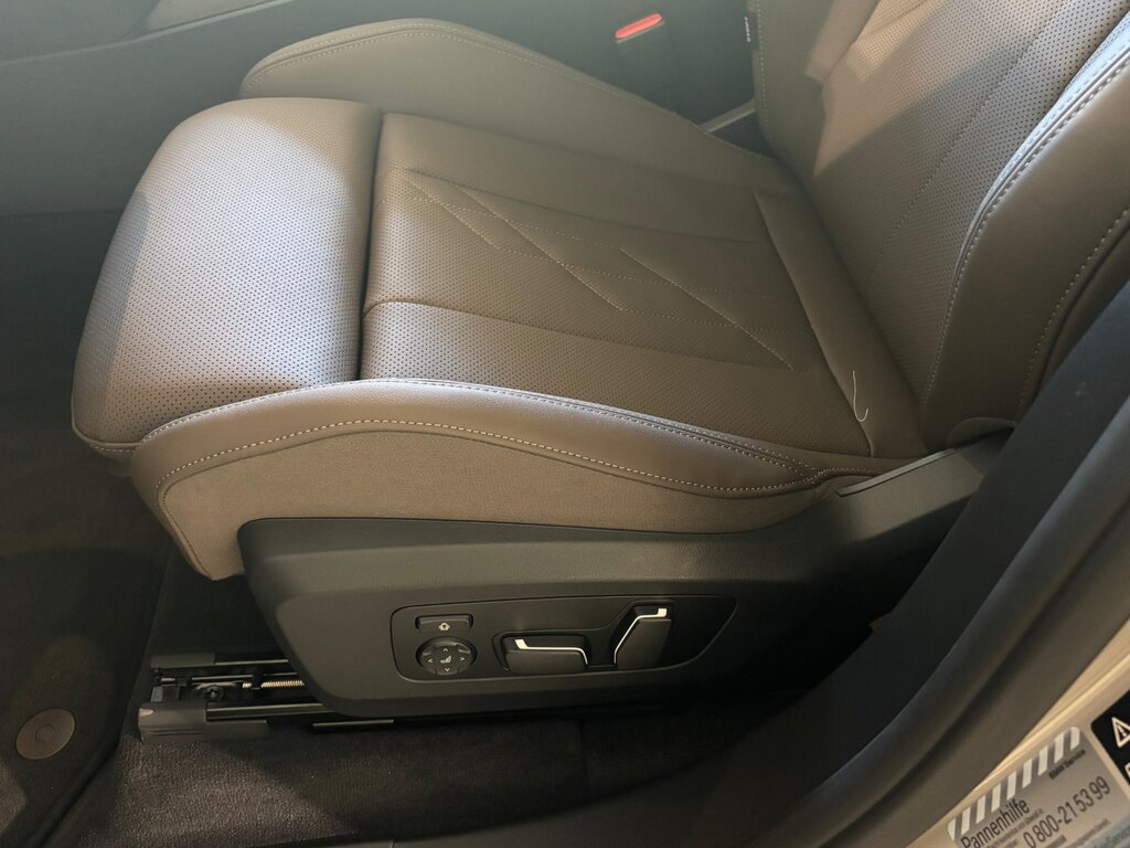 vehicle-2991437-10-2