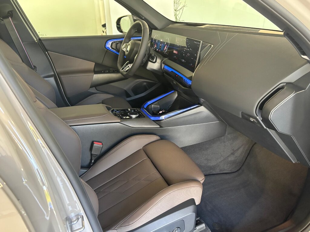 vehicle-2991437-13-2