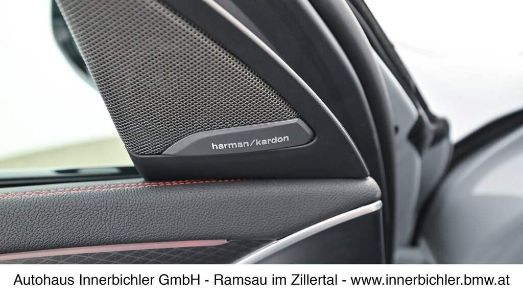 vehicle-3000350-10-2