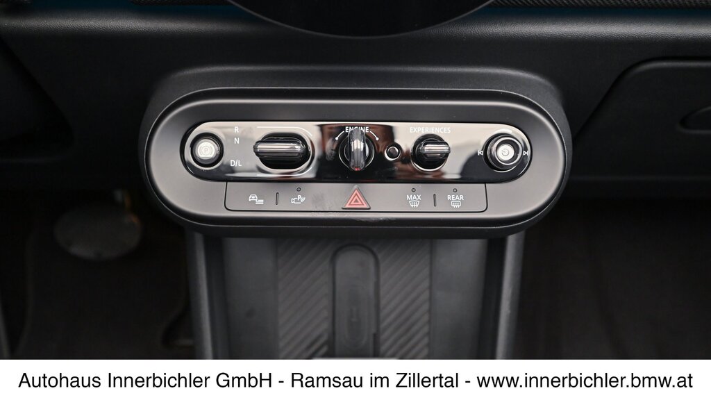 vehicle-3006287-11-2