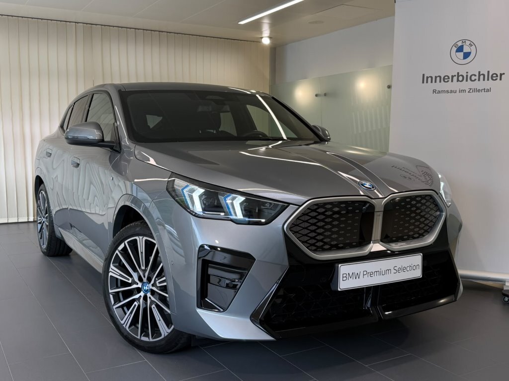 BMW iX2 eDrive20